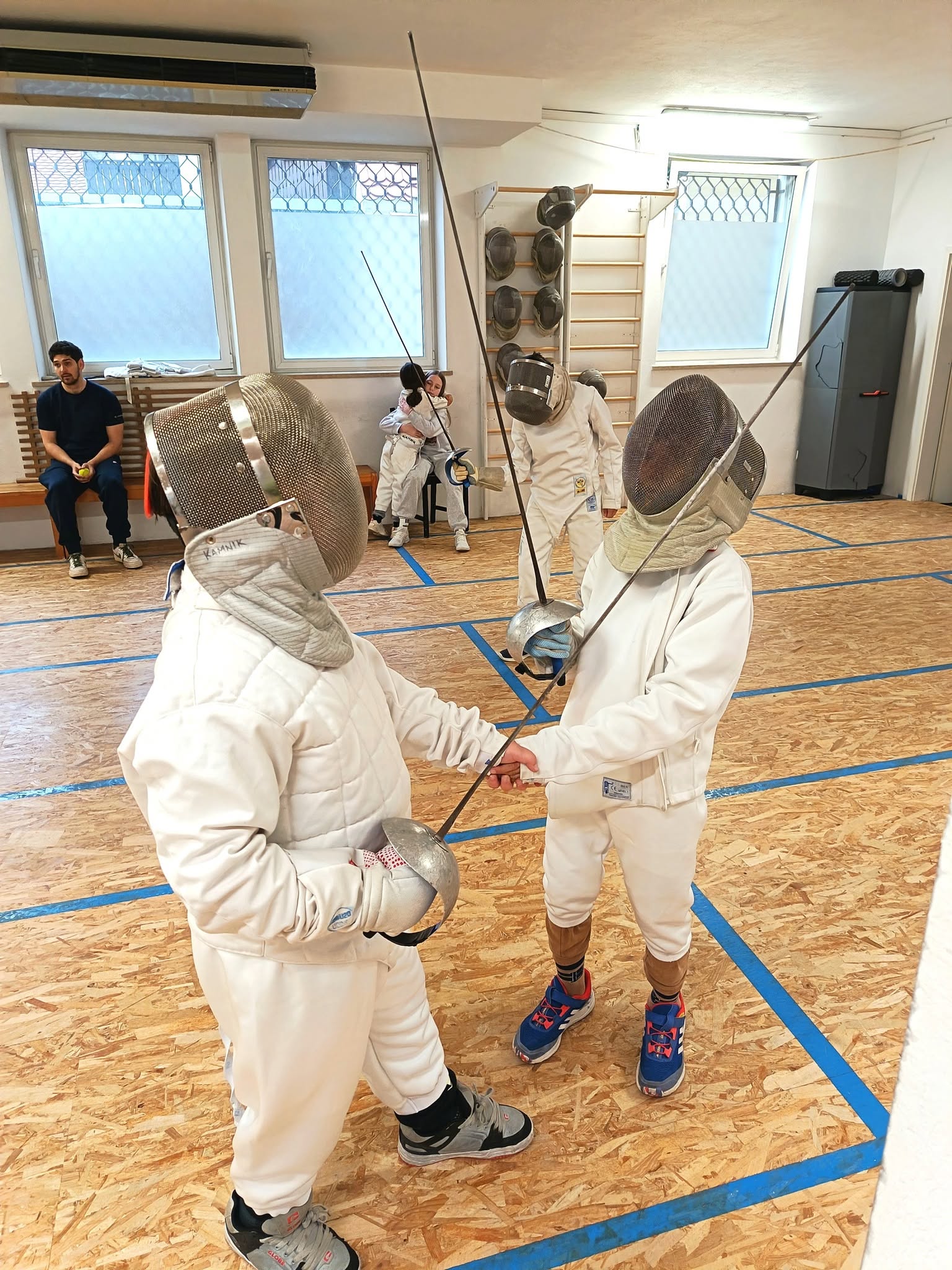 Dva sabljača na treningu v Kamniku